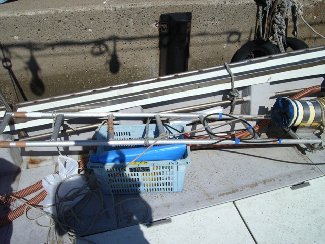 ADCP600kHz はしご架台の取り付け状況